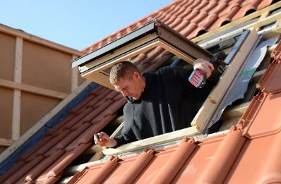 Pose de fenêtres de toit Velux à Briou